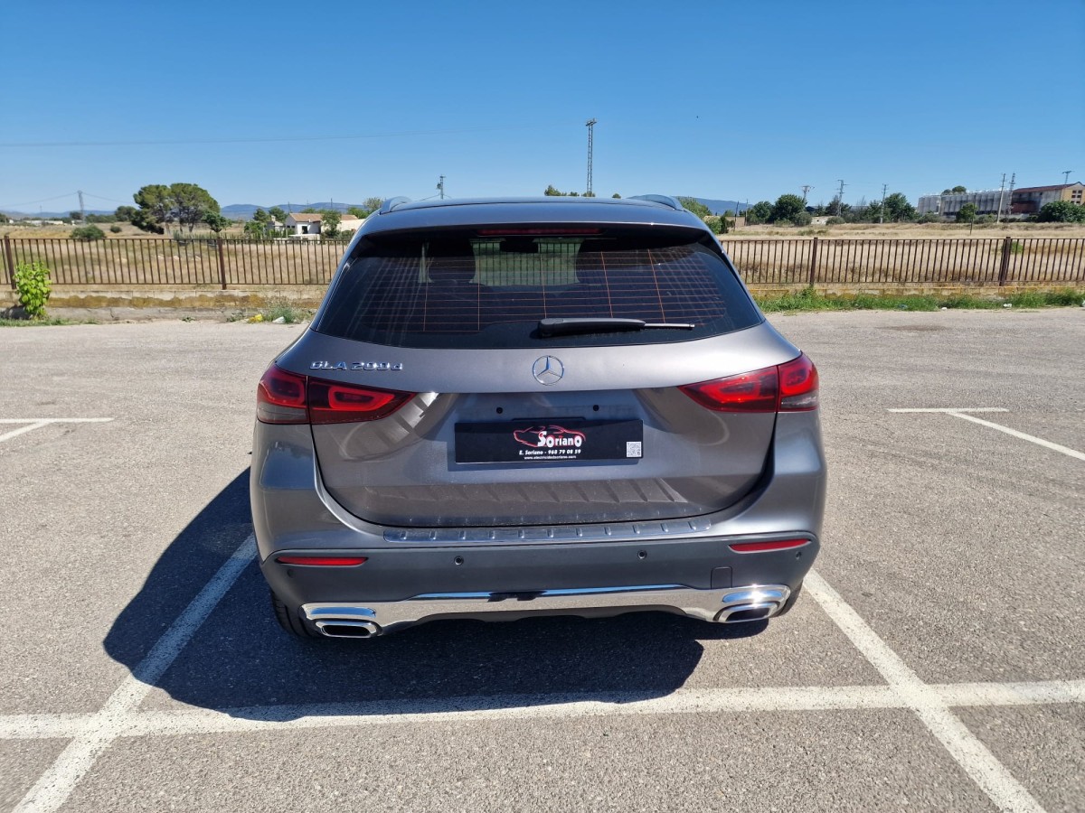MERCEDES GLA 200D