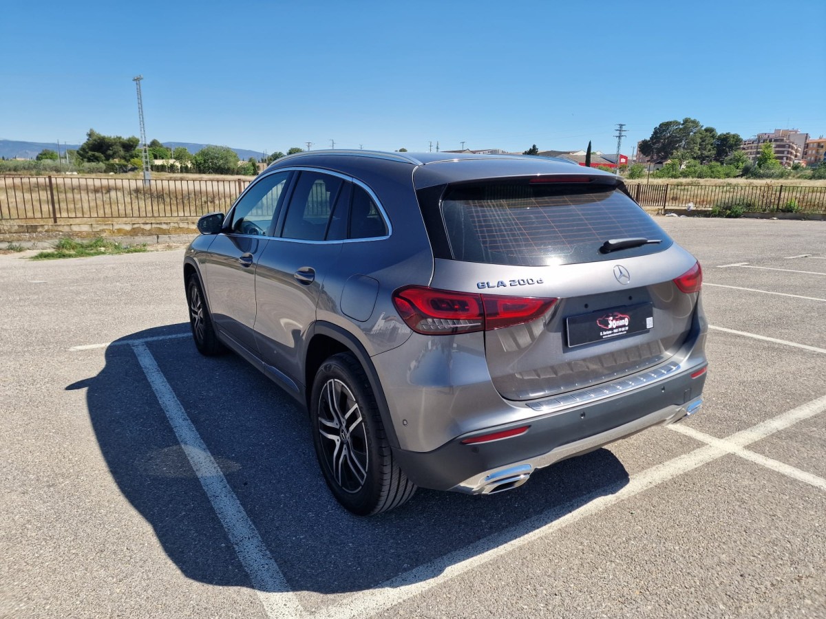 MERCEDES GLA 200D