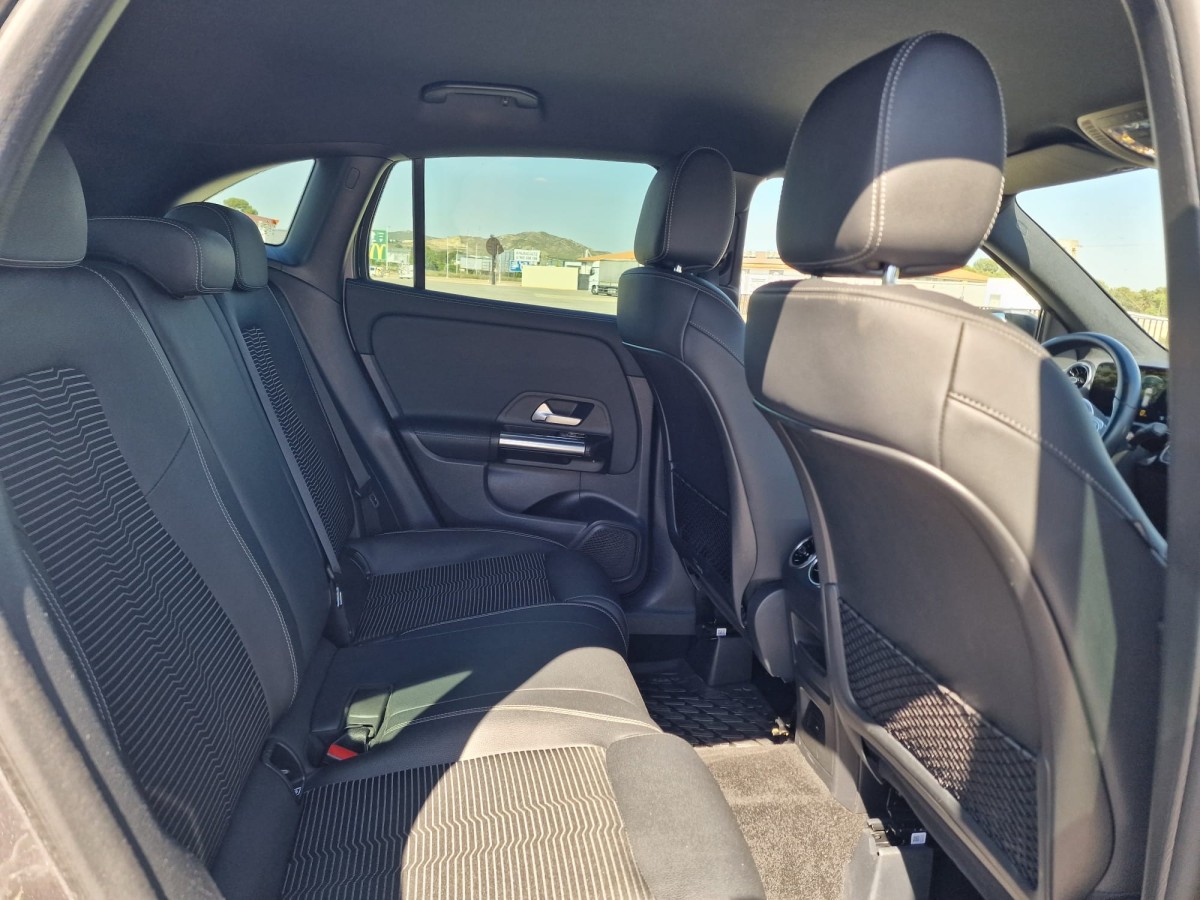 MERCEDES GLA 200D