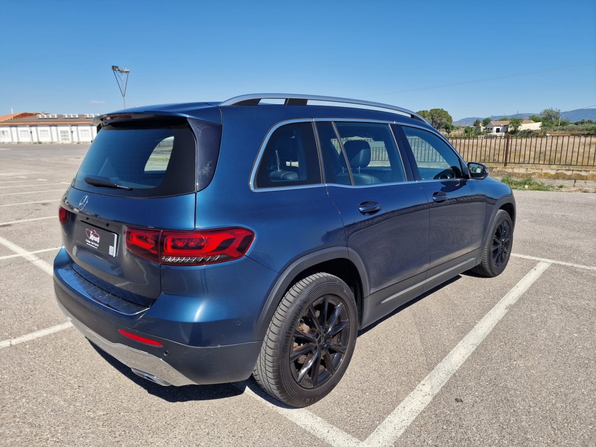 MERCEDES GLB