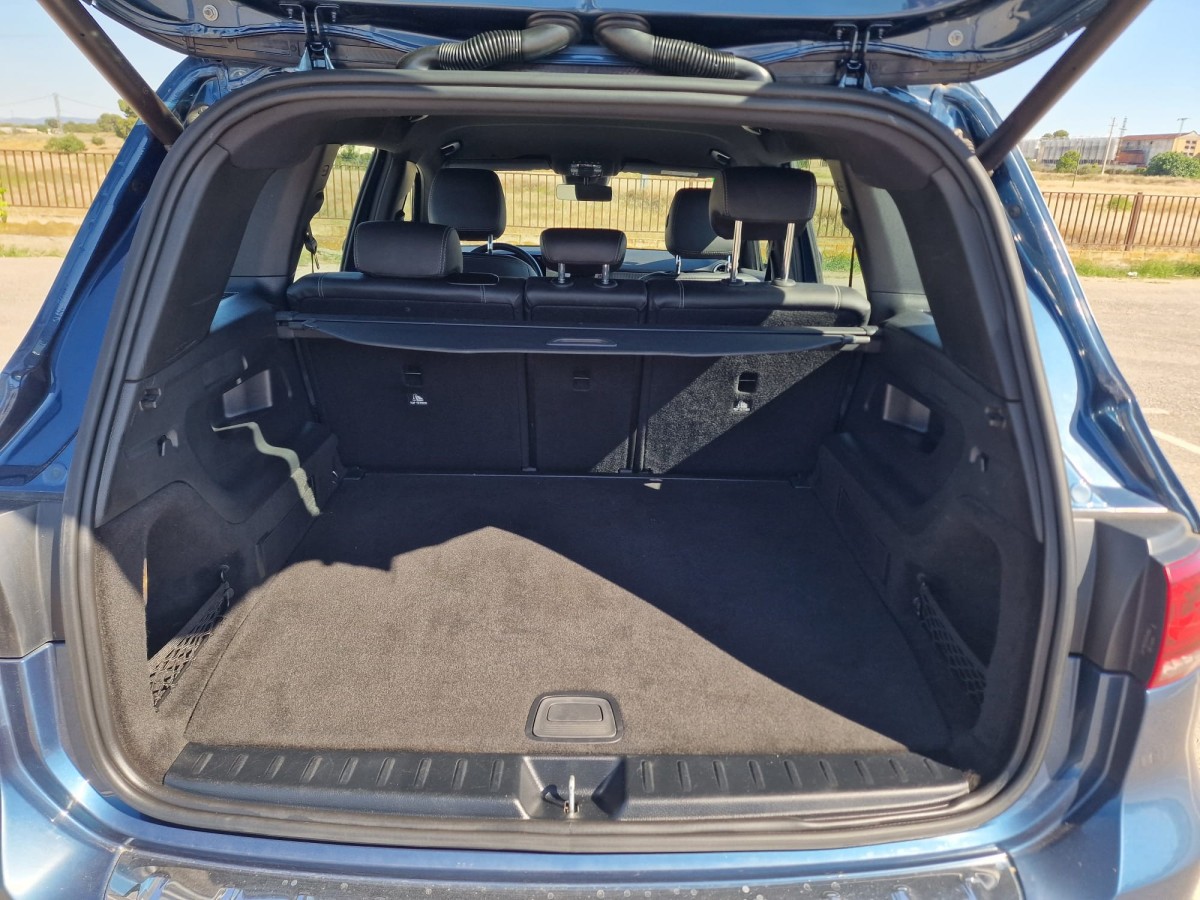 MERCEDES GLB