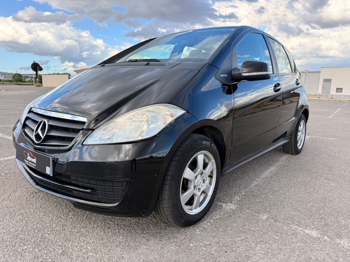 MERCEDES A160