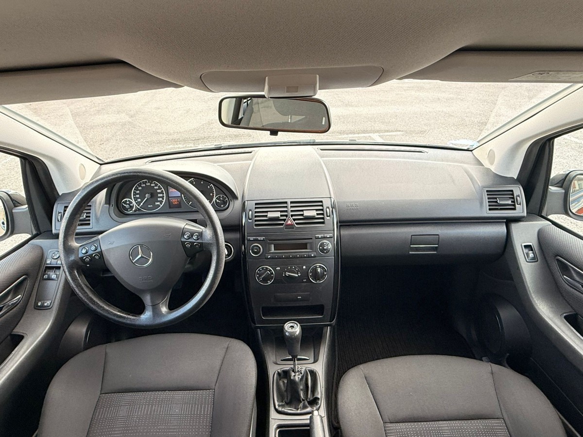 MERCEDES A160