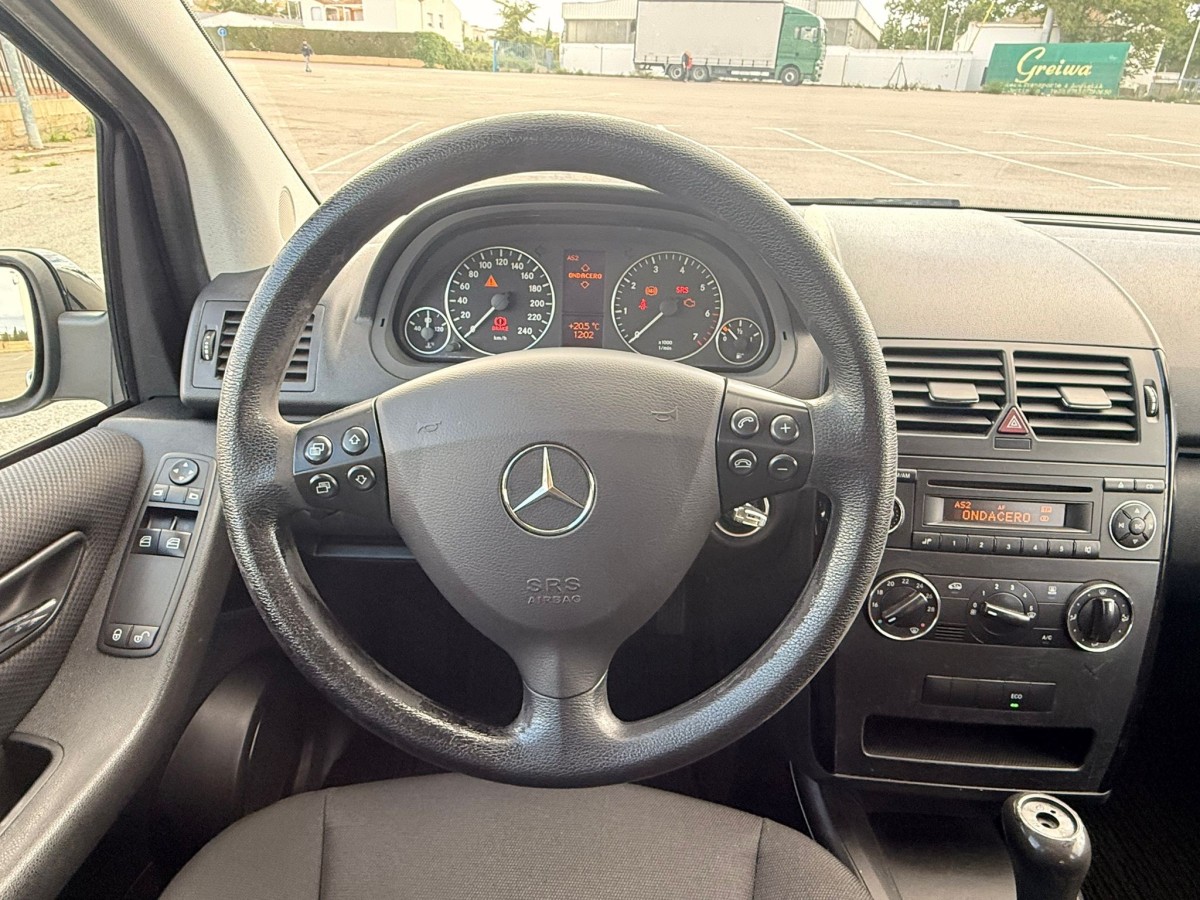 MERCEDES A160